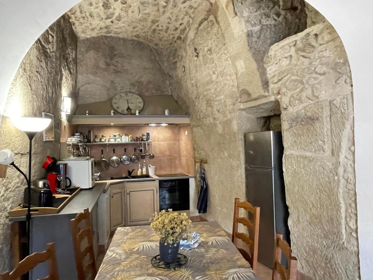 Holiday home Luberon Maison De Village Entiere 2 A 6 Personnes Cabrieres-d'Aigues